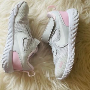 Nike Revolution 5 Sneakers - Size 7C Toddler